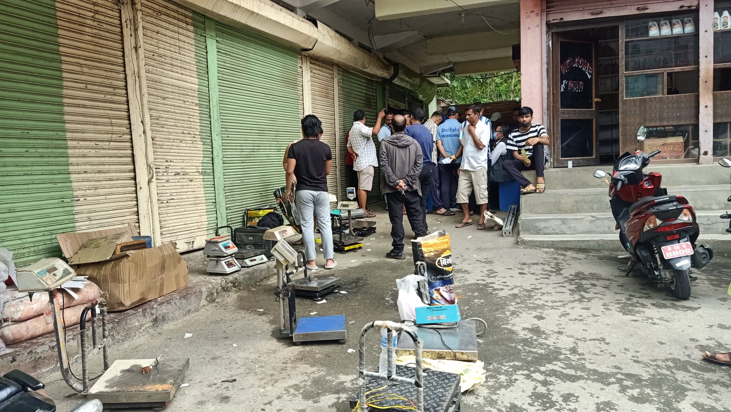 वालिङमा नापतौलका उपकरणहरुको जाँचपास